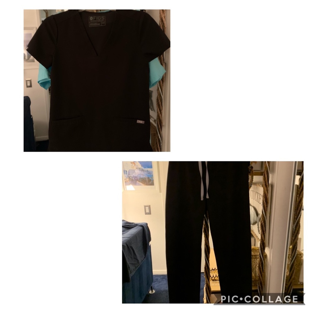 Black scrub set. Xs